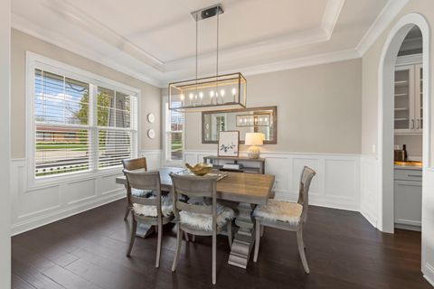 Tiny photo for 359 Hawthorne Boulevard, Glen Ellyn, IL 60137 (MLS # 12620069)