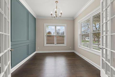 Tiny photo for 359 Hawthorne Boulevard, Glen Ellyn, IL 60137 (MLS # 12620069)