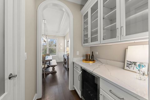 Tiny photo for 359 Hawthorne Boulevard, Glen Ellyn, IL 60137 (MLS # 12620069)