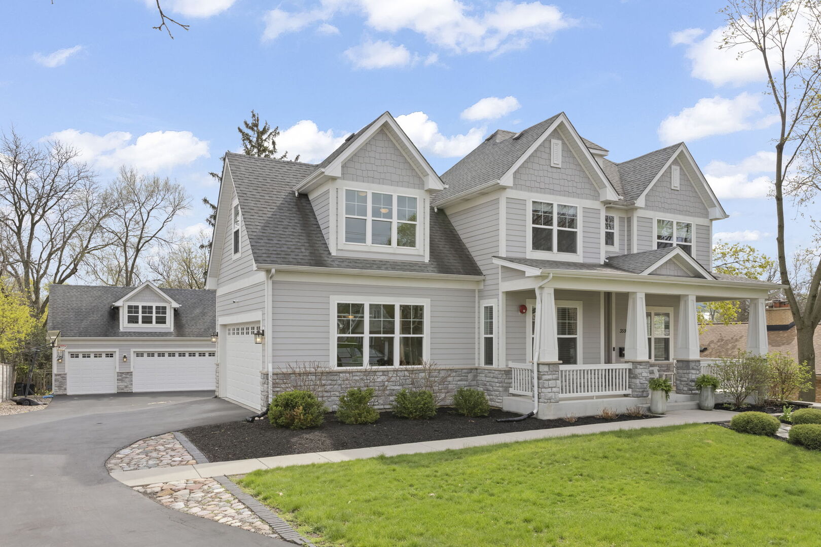 359 Hawthorne Boulevard