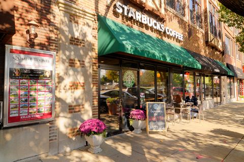 Tiny photo for 359 Hawthorne Boulevard, Glen Ellyn, IL 60137 (MLS # 12620069)