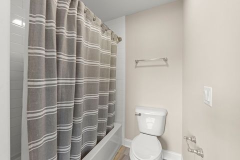 Tiny photo for 359 Hawthorne Boulevard, Glen Ellyn, IL 60137 (MLS # 12620069)