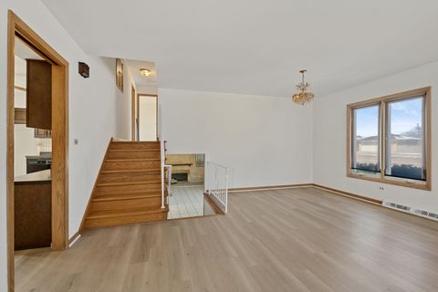 Tiny photo for 4738 N Potawatomie Avenue, Chicago, IL 60656 (MLS # 12591051)