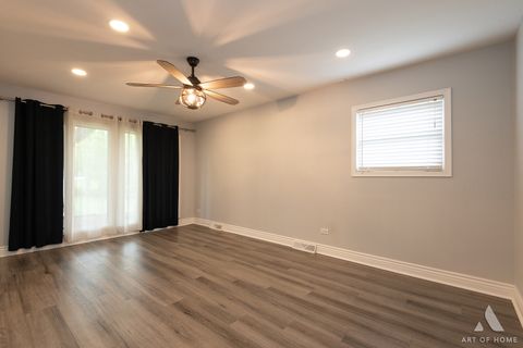 Tiny photo for 10231 Hawthorne Drive, Orland Park, IL 60462 (MLS # 12634612)