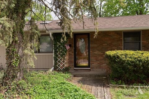 Tiny photo for 10231 Hawthorne Drive, Orland Park, IL 60462 (MLS # 12634612)