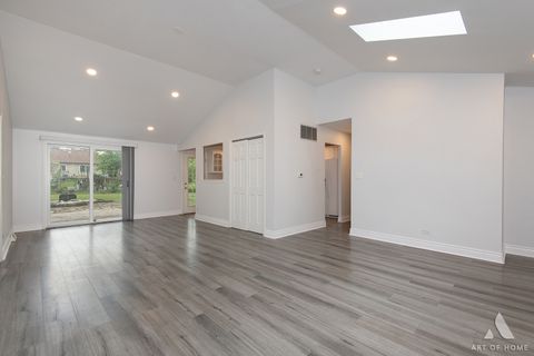 Tiny photo for 10231 Hawthorne Drive, Orland Park, IL 60462 (MLS # 12634612)