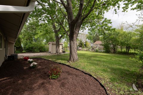 Tiny photo for 10231 Hawthorne Drive, Orland Park, IL 60462 (MLS # 12634612)