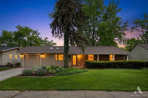 Tiny photo for 10231 Hawthorne Drive, Orland Park, IL 60462 (MLS # 12634612)