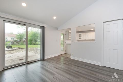 Tiny photo for 10231 Hawthorne Drive, Orland Park, IL 60462 (MLS # 12634612)
