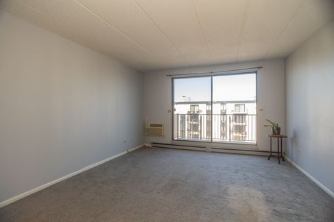 Tiny photo for 9128 W Terrace Drive #6L, Niles, IL 60714 (MLS # 12709919)