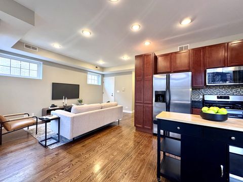 Tiny photo for 5619 N Wayne Avenue #2F, Chicago, IL 60660 (MLS # 12581226)