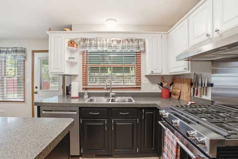 Tiny photo for 18328 Country Lane, Lansing, IL 60438 (MLS # 12507797)