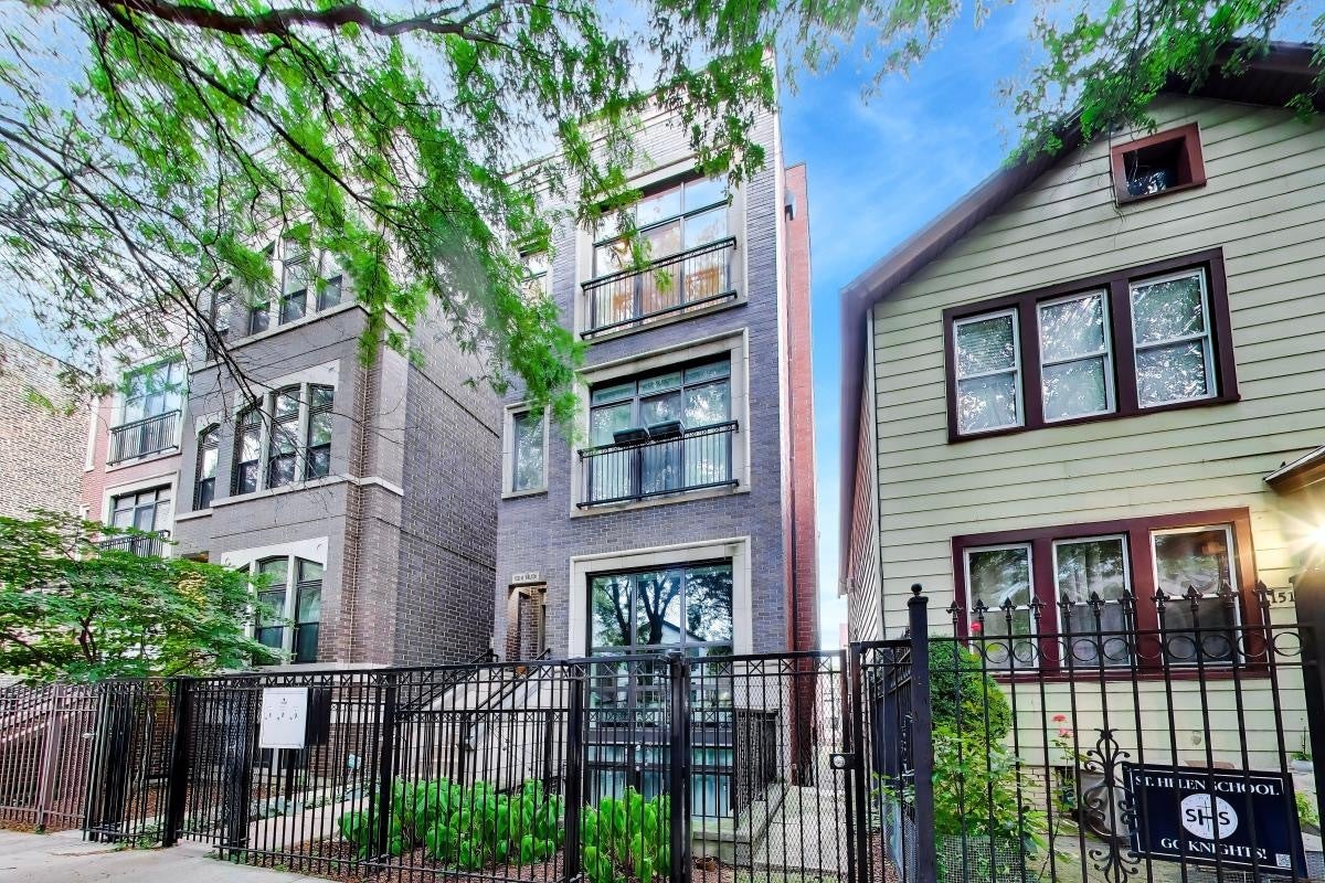 1520 W Walton Street 3