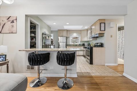 Tiny photo for 26 S Rohlwing Road, Palatine, IL 60074 (MLS # 12607054)