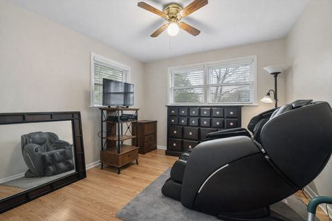 Tiny photo for 26 S Rohlwing Road, Palatine, IL 60074 (MLS # 12607054)