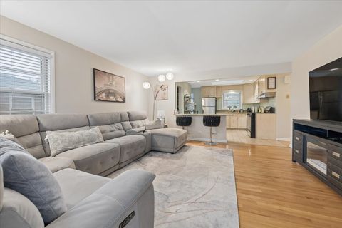 Tiny photo for 26 S Rohlwing Road, Palatine, IL 60074 (MLS # 12607054)