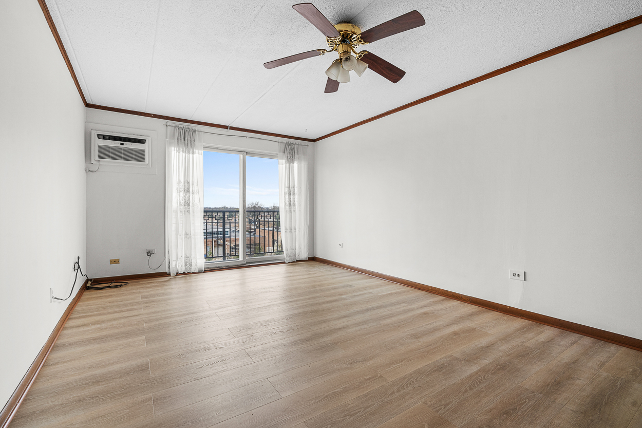 6490 N Northwest Highway 5F