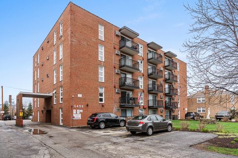 Photo of 6490 N Northwest Highway #5F, Chicago, IL 60631 (MLS # 12606211)