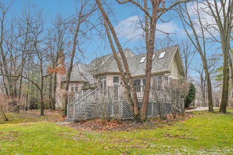 Tiny photo for 14 Briarwood Lane, Lincolnshire, IL 60069 (MLS # 12591663)