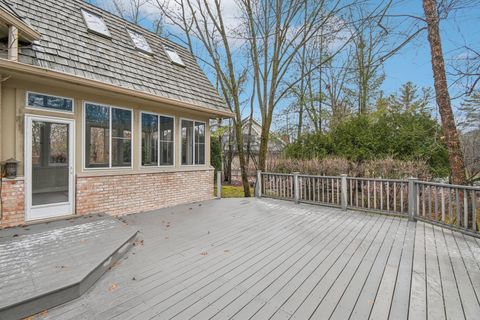 Tiny photo for 14 Briarwood Lane, Lincolnshire, IL 60069 (MLS # 12591663)