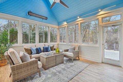 Tiny photo for 14 Briarwood Lane, Lincolnshire, IL 60069 (MLS # 12591663)