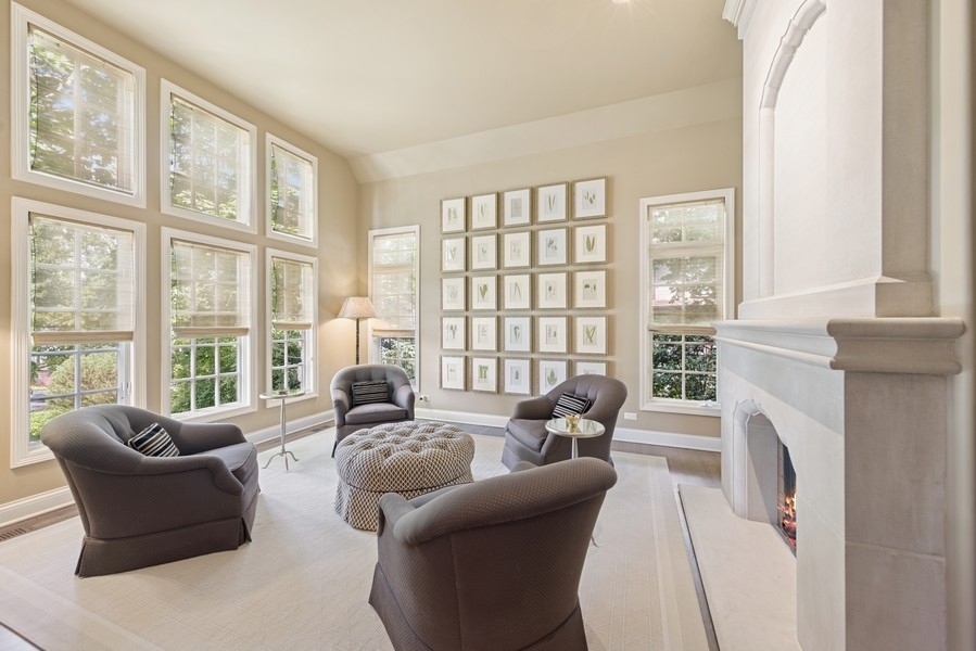 31 Oak Street S