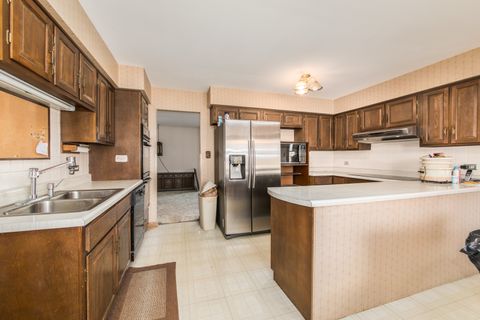 Tiny photo for 1205 Laurel Lane, Schaumburg, IL 60193 (MLS # 12519143)