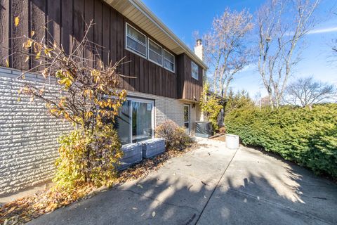 Tiny photo for 1205 Laurel Lane, Schaumburg, IL 60193 (MLS # 12519143)