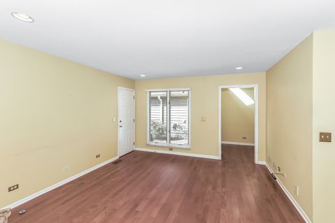 Tiny photo for Glen Ellyn, IL 60137 (MLS # 12474450)