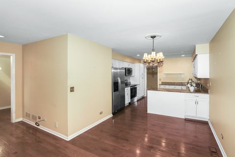 Tiny photo for Glen Ellyn, IL 60137 (MLS # 12474450)