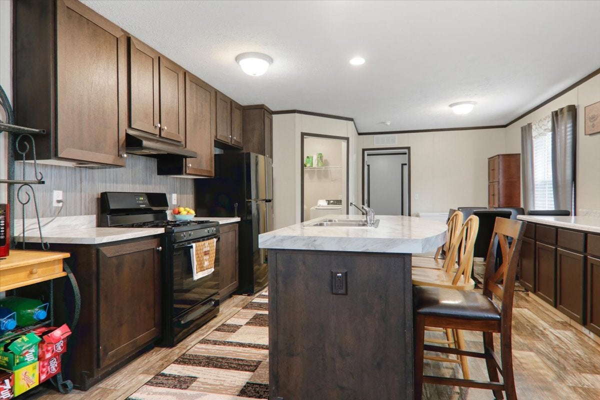 508 Parkland Drive