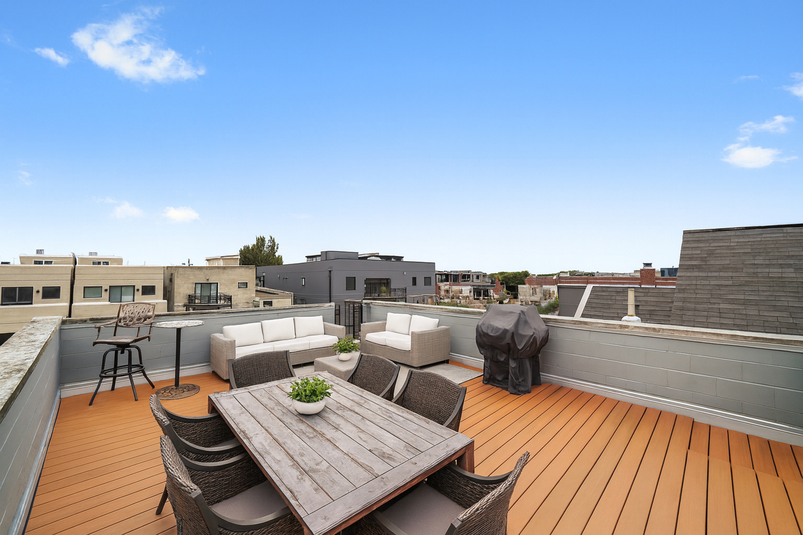 926 N WINCHESTER Avenue 3