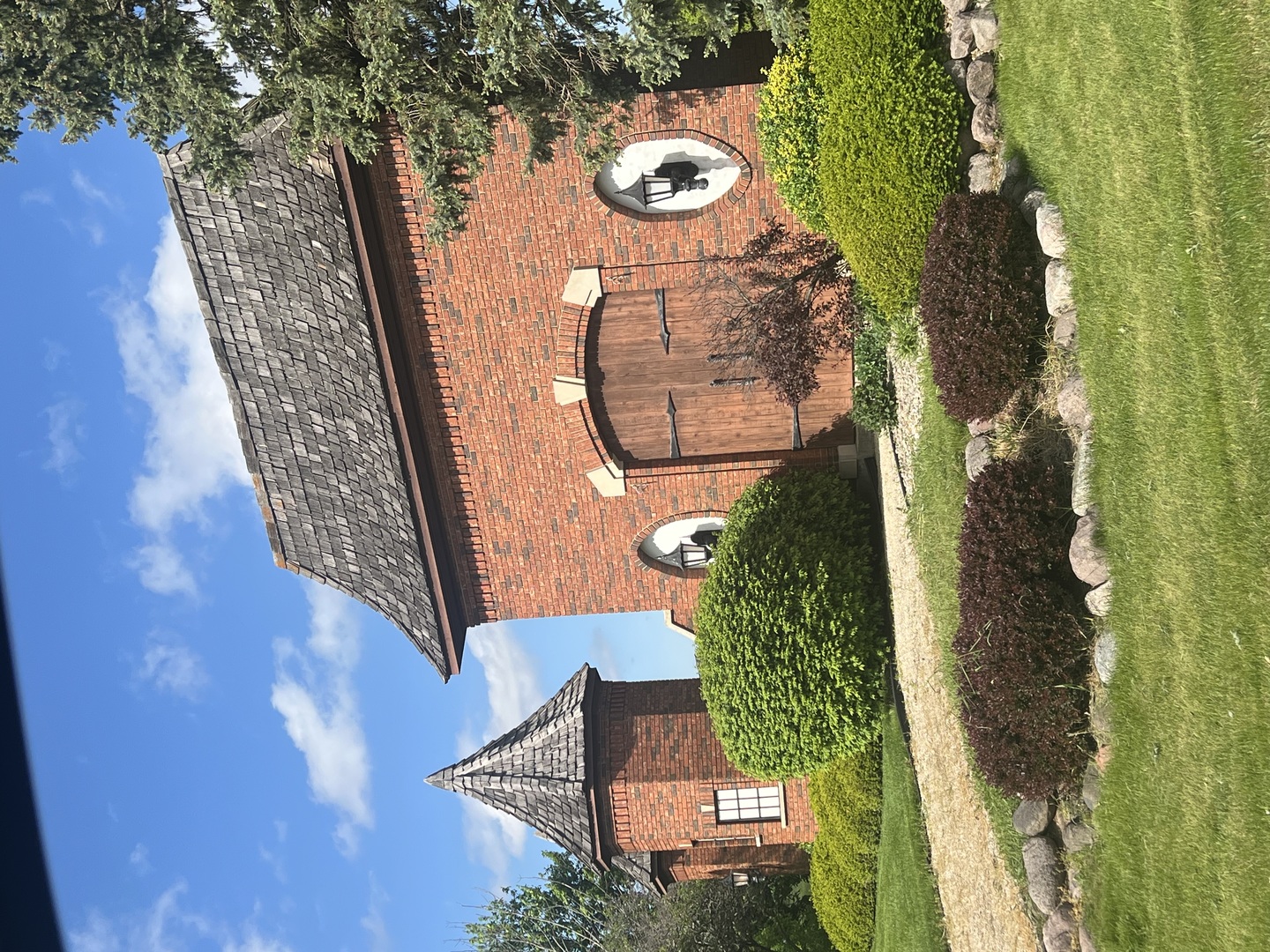 8145 Carriage Lane