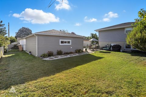 Tiny photo for 6346 90TH Street, Oak Lawn, IL 60453 (MLS # 12509573)