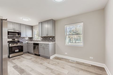 Tiny photo for Chicago, IL 60617 (MLS # 12584945)