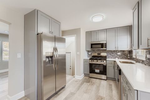 Tiny photo for Chicago, IL 60617 (MLS # 12584945)