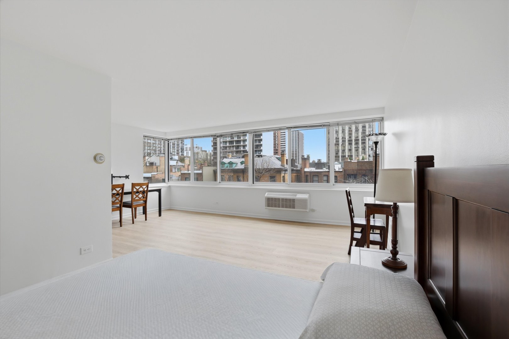 1440 N Lake Shore Drive 5F