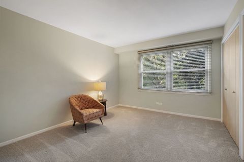 Tiny photo for 1535 Park Avenue #304, River Forest, IL 60305 (MLS # 12506611)