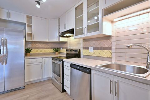 Tiny photo for 842 E Old Willow Road #107, Prospect Heights, IL 60070 (MLS # 12487041)
