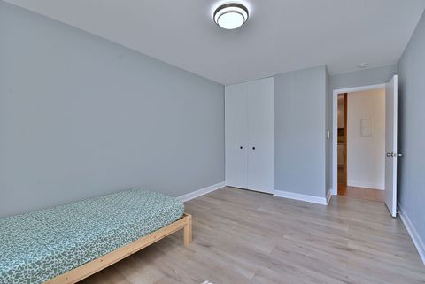 Tiny photo for 842 E Old Willow Road #107, Prospect Heights, IL 60070 (MLS # 12487041)