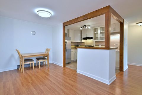 Tiny photo for 842 E Old Willow Road #107, Prospect Heights, IL 60070 (MLS # 12487041)