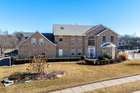 Photo of 2101 Nicholas Court, Bettendorf, IA 52722 (MLS # 12565283)