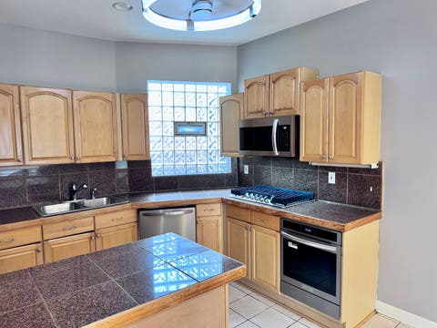 Tiny photo for 5928 S PRAIRIE Street #3, Chicago, IL 60637 (MLS # 12716058)