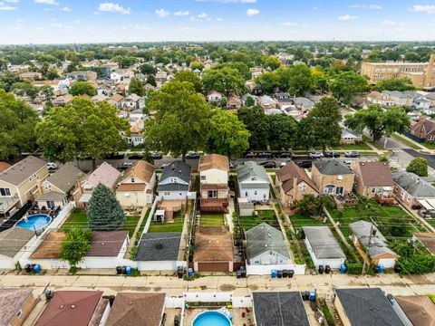 Tiny photo for 3518 N OLEANDER Avenue, Chicago, IL 60634 (MLS # 12477337)