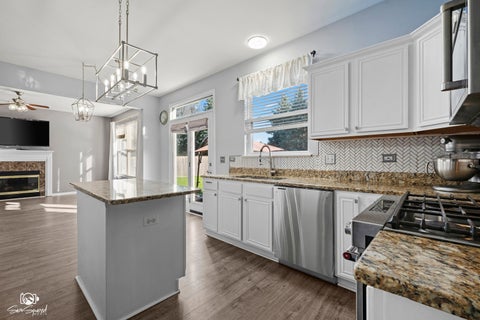Tiny photo for 1677 Pinnacle Court, Aurora, IL 60502 (MLS # 12792202)