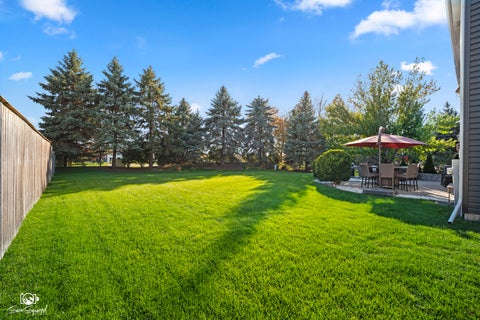 Tiny photo for 1677 Pinnacle Court, Aurora, IL 60502 (MLS # 12792202)