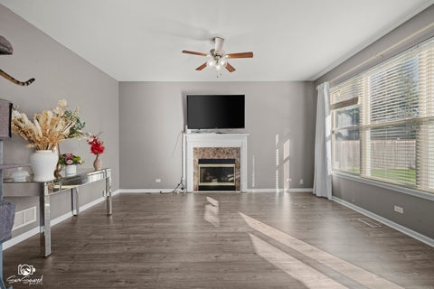 Tiny photo for 1677 Pinnacle Court, Aurora, IL 60502 (MLS # 12792202)