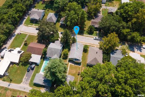 Tiny photo for 1318 OLIVE Street, Murphysboro, IL 62966 (MLS # EB459322)