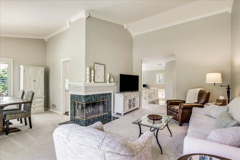 Tiny photo for 669 Golf Lane #669, Lake Barrington, IL 60010 (MLS # 12647707)