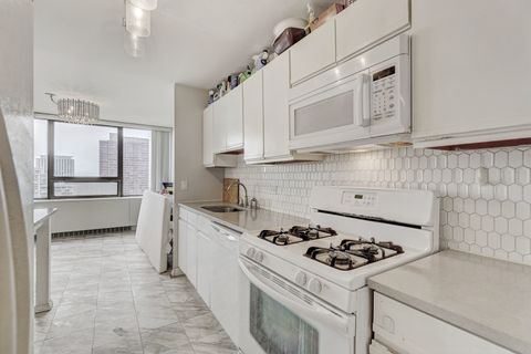 Tiny photo for 2800 N Lake Shore Drive #2617, Chicago, IL 60657 (MLS # 12413605)